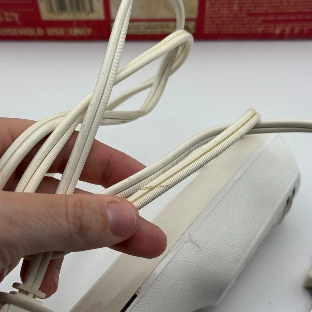 Black & Decker Electric Slicing Knife EK15D Vintage White Power‎ Handle 2 Blades